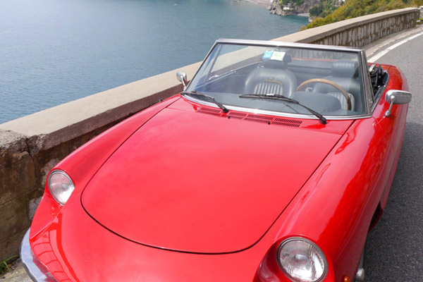 Alfa Romeo 1970 Convertible - Hire Car Amalfi