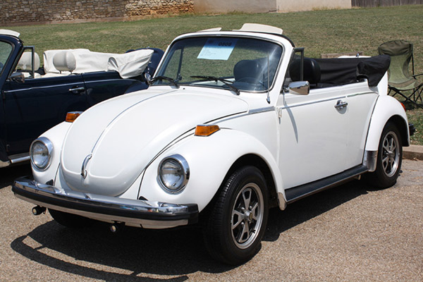 Volkswagen Beetle 1975 convertible - Hire Car Amalfi